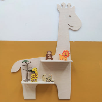Giraffhyllan Gertrud för vägg